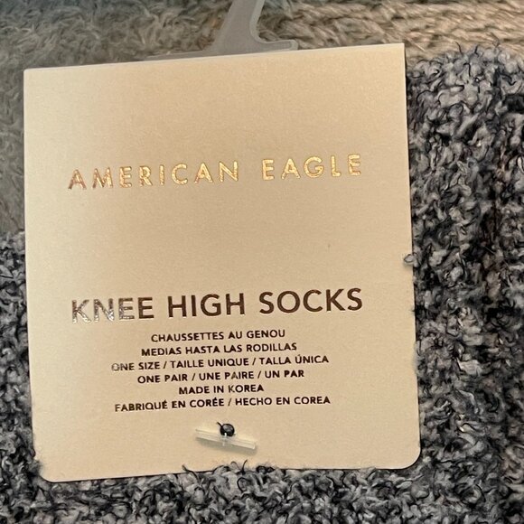 American Eagle Women Knee High Comfy Cozy Warm Fuzzy Socks One Size NWT - Picture 4 of 6